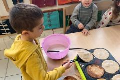 2023-03-carnaval-crepes-parents-002