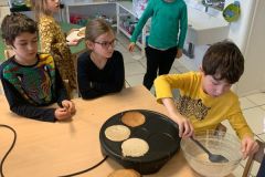 2023-03-carnaval-crepes-parents-009